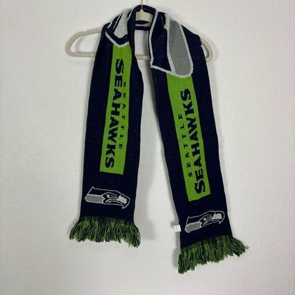 NFL Seattle Seahawks Navy Blue & Green Football Winter Scarf - Picture 1 of 2